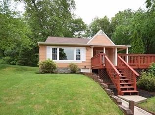 28 Manchonis Rd, Wilbraham, MA 01095