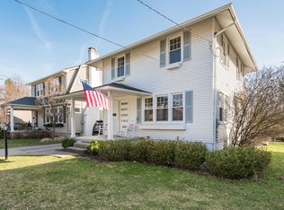 2224 Argentina Dr SE, East Grand Rapids, MI 49506