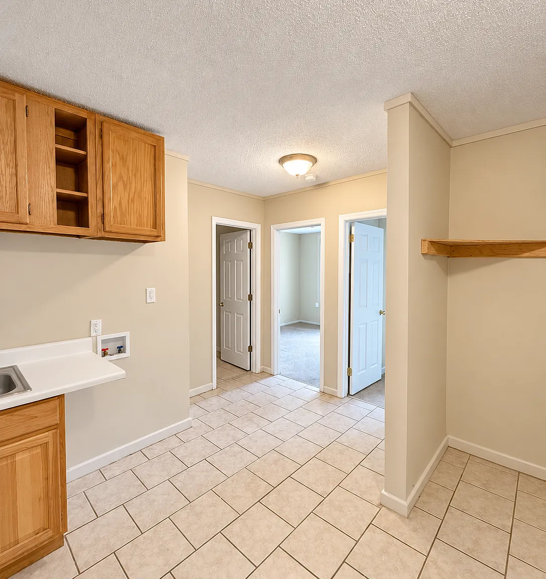 1 bed, 1.0 bath, $800 — Photo 3