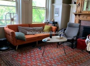 96 Winthrop Rd #A2, Brookline, MA 02445