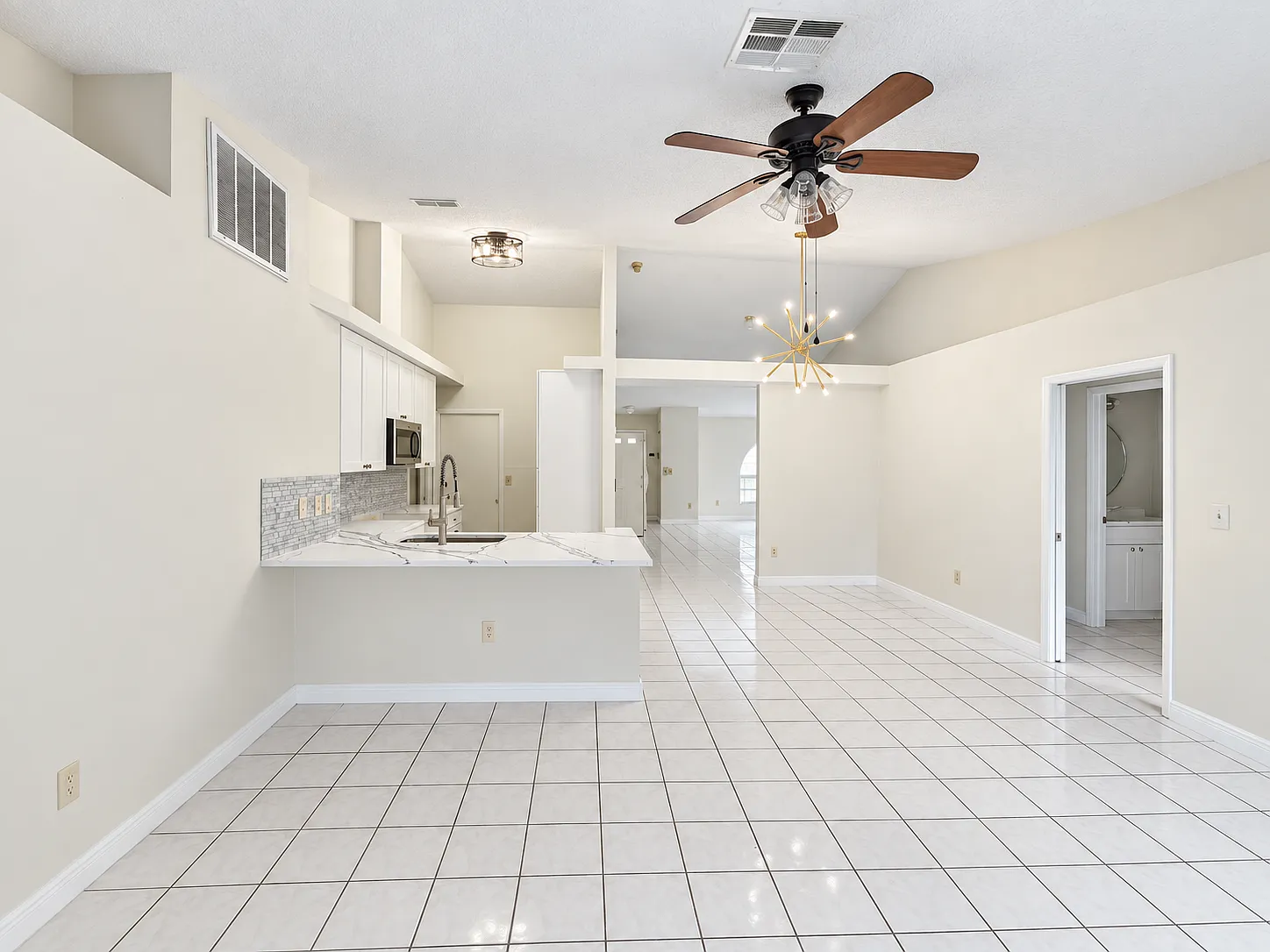 3 bed, 1488 sqft, $2,000 — Photo 4