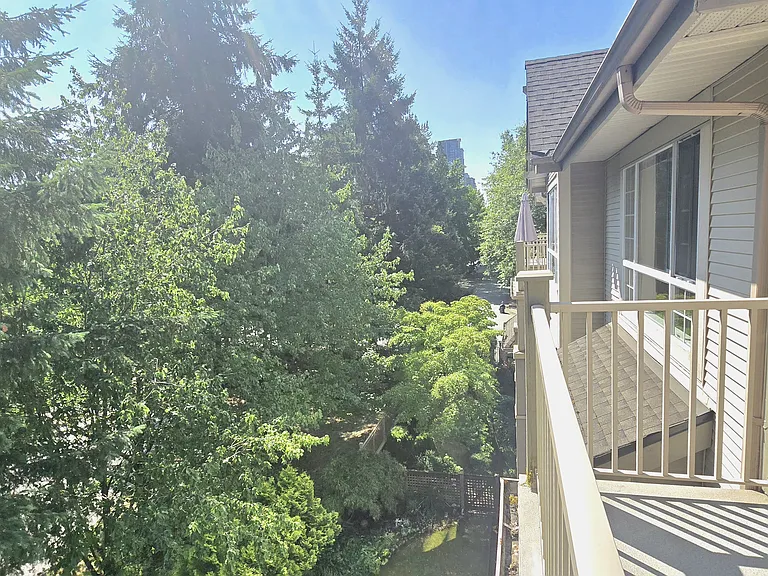 1252 Town Centre Blvd #428 — Photo 25