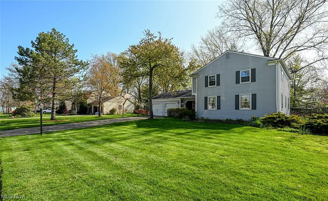 203 Cherry Ln photo 1