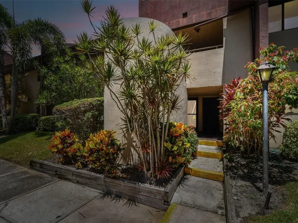 880 S Village Lake Dr N #106, Saint Petersburg, FL 33716