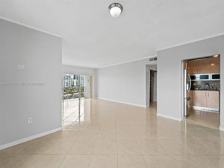 500 Bayview Dr #1421 — Photo 14