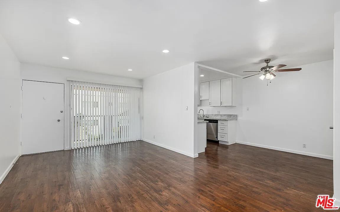7550 Fountain Ave — Photo 4