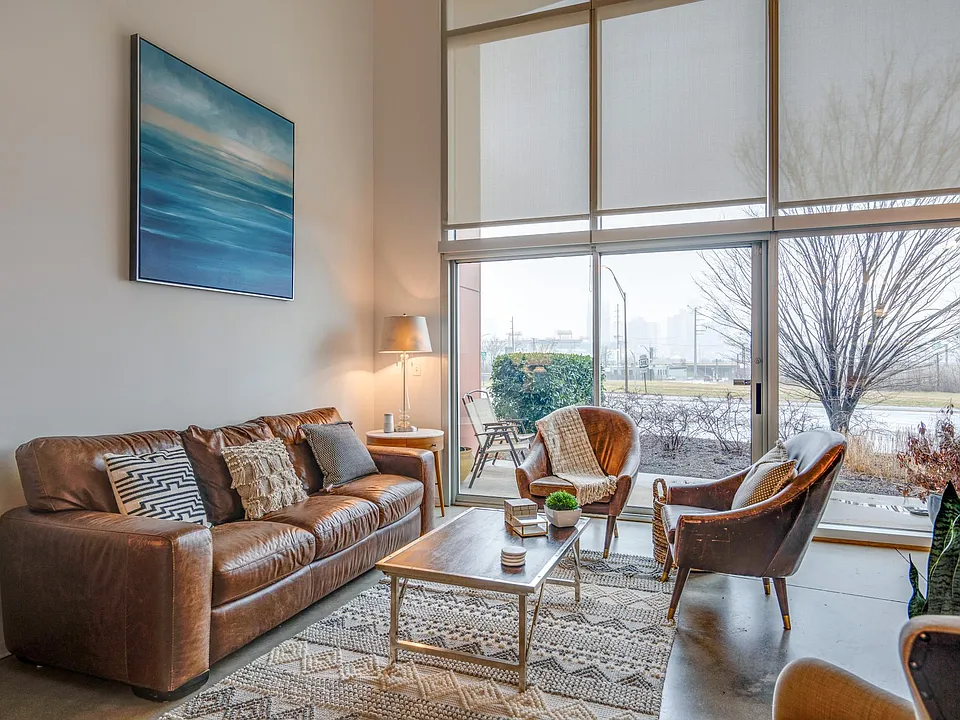 2115 Yeaman Pl #102