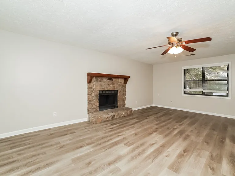 2435 Anderson Mill Rd — Photo 5