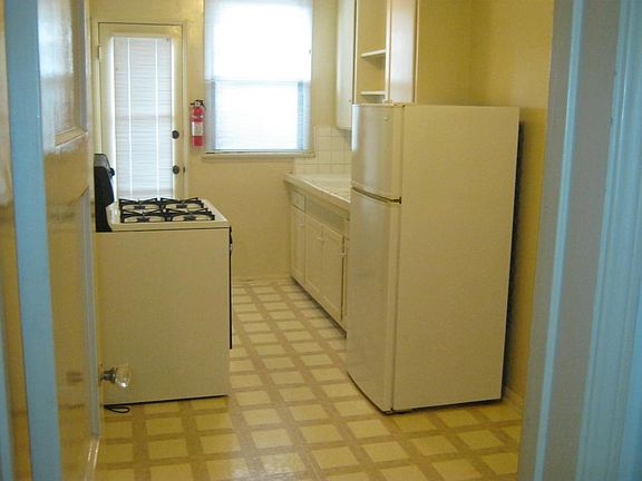 2nd image of 4427 N Banner Dr APT 4