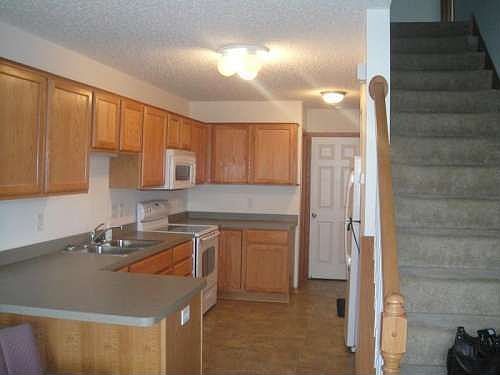2nd image of 6217 Maclynn Ave NE