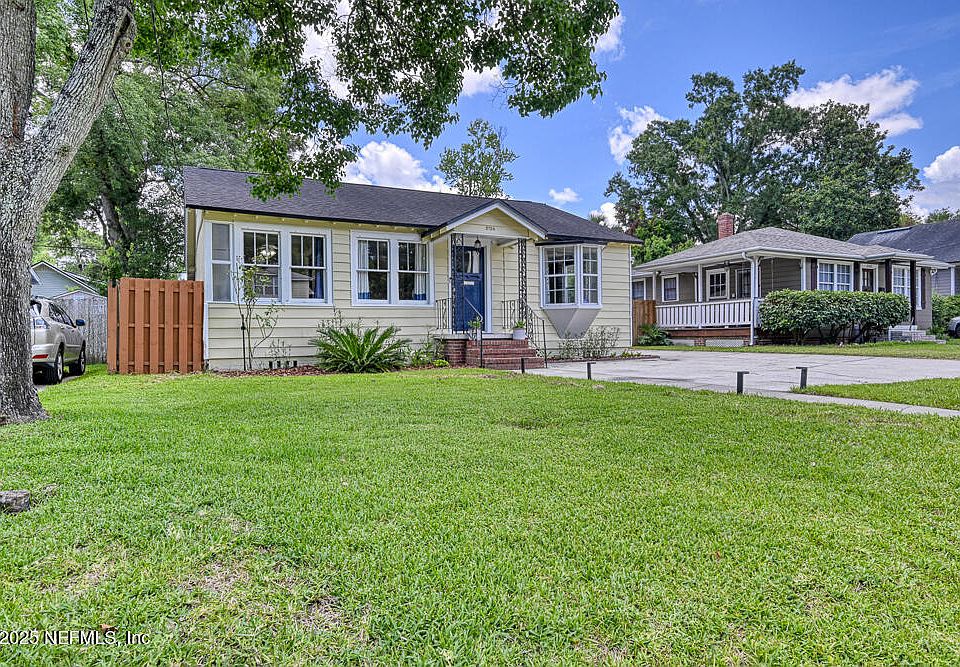 1st image of 2754 MYRA Street
