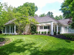 2900 Squires Rdg, Upper Arlington, OH 43220