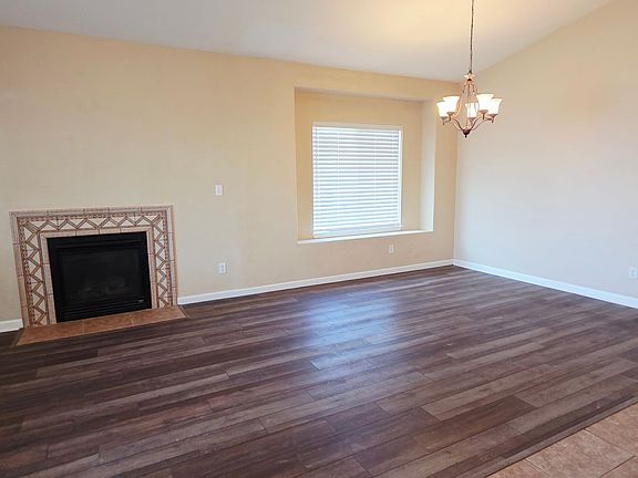 5th image of 836 Phil Hansen Dr