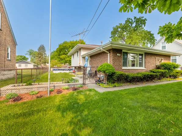 10908 S Natchez Ave, Worth, IL 60482