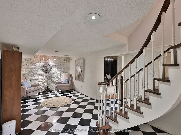 3555 Kingbird Ct — Photo 28