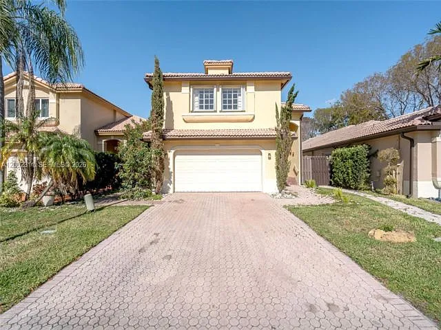 4 bed, 2.0 bath, 2154 sqft, $4,300 — Photo 2