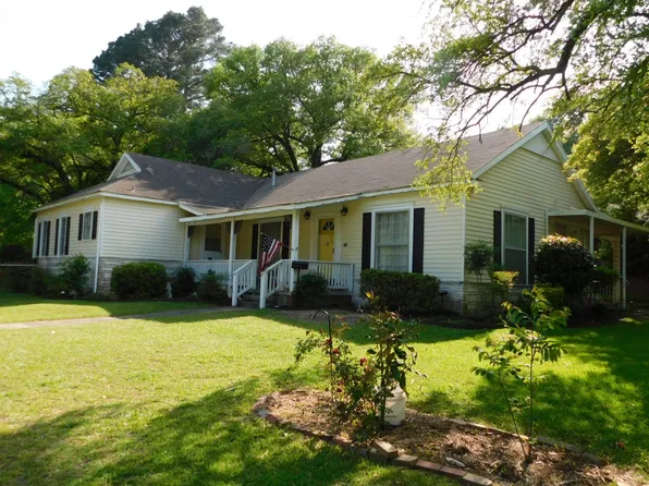 406 3rd St NW, Springhill, LA 71075