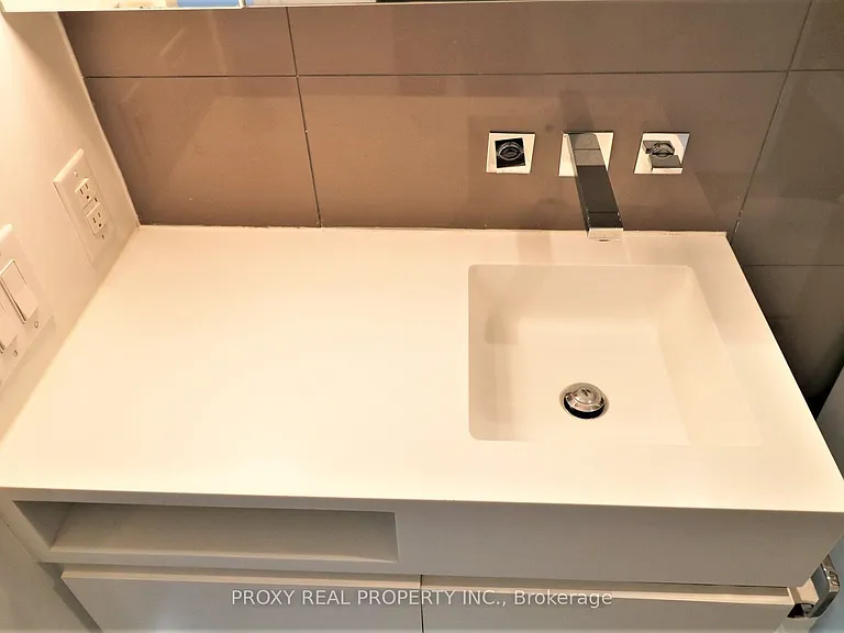 45 Charles St E #3507 — Photo 19