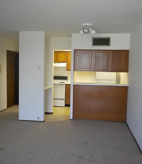2612 N Maryland Ave — Photo 6