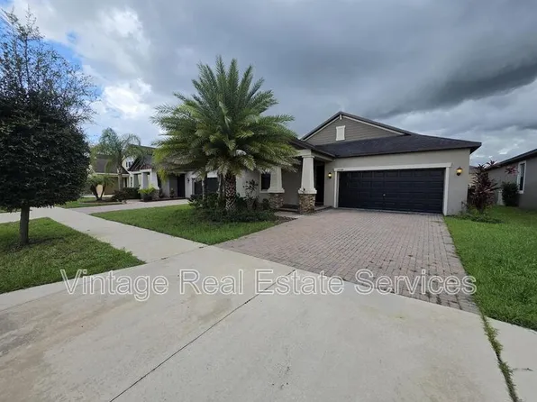 10049 Victory Gallop Loop, Ruskin, FL 33573