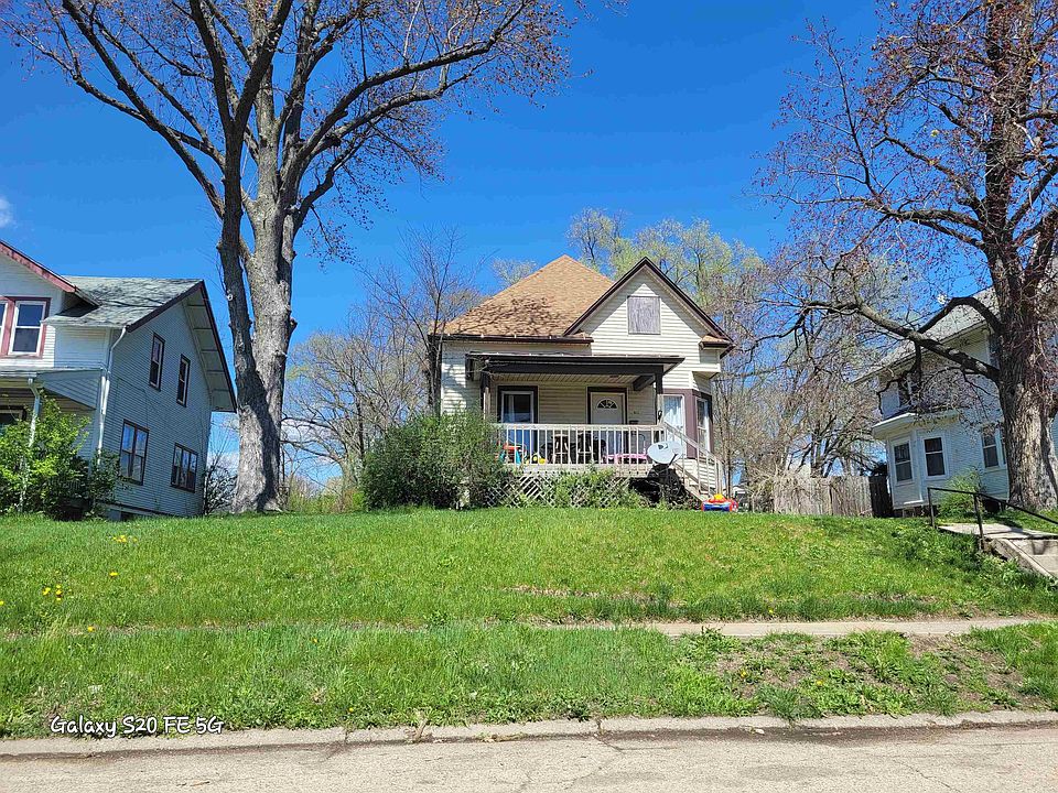 2nd image of 1823 Chestnut St