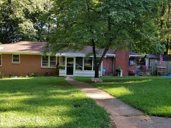 4045 Worth St NW, Acworth, GA 30101