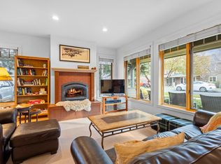 556 W Jefferson Ave, Sisters, OR 97759