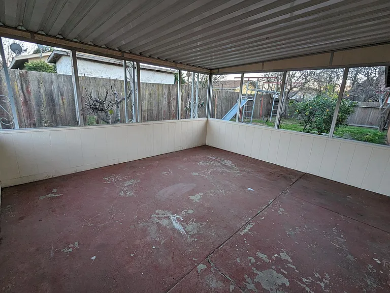 306 Maya Cir — Photo 15