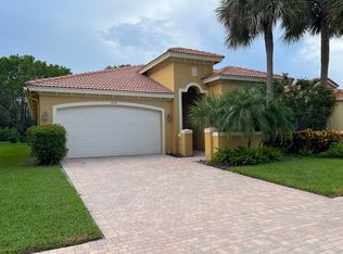 9774 Isles Cay Dr, Delray Beach, FL 33446