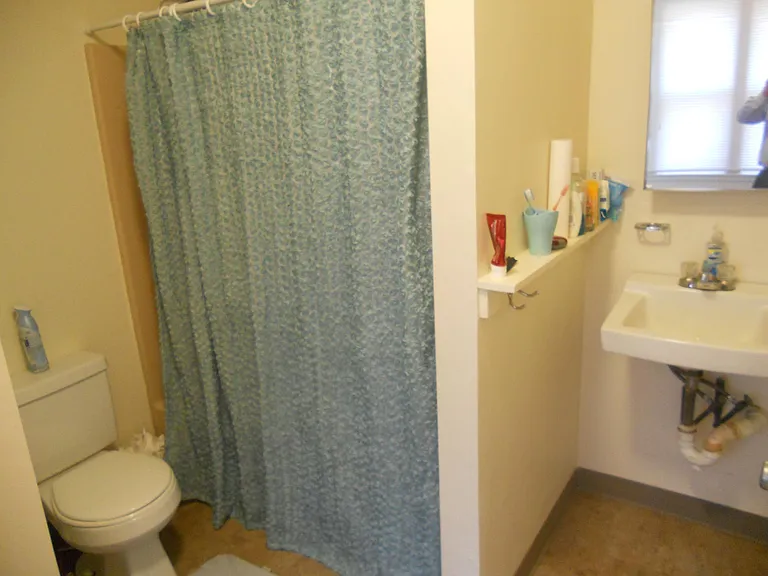 124 Nichols Ave #3 — Photo 11