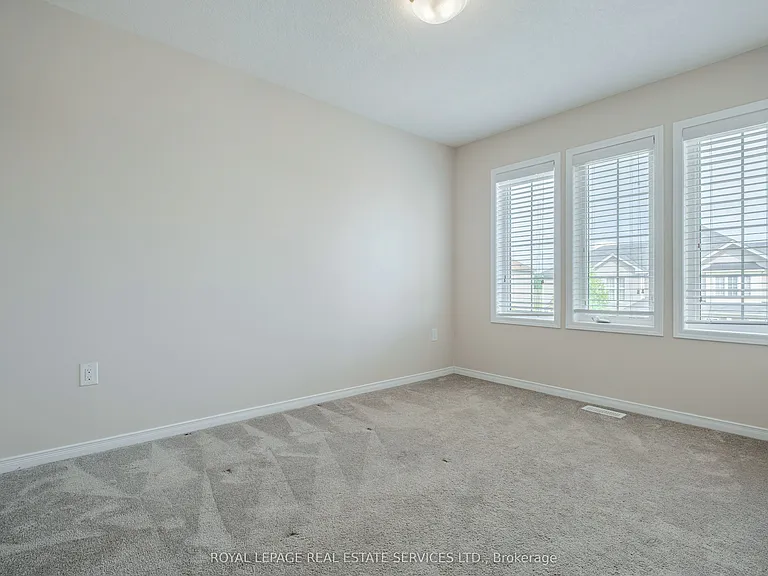 152 Munro Cir — Photo 38