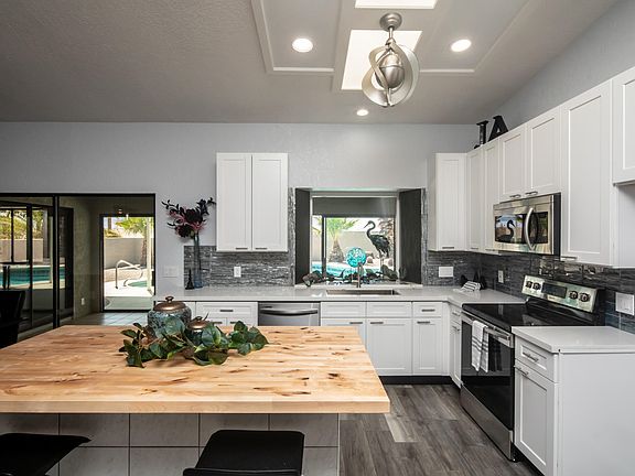 4th image of 3237 Thistle Dr