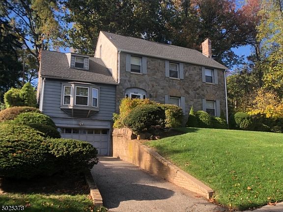 3rd image of 161 Mayhew Dr