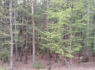 25 Edge Rock Dr, Drums, PA 18222