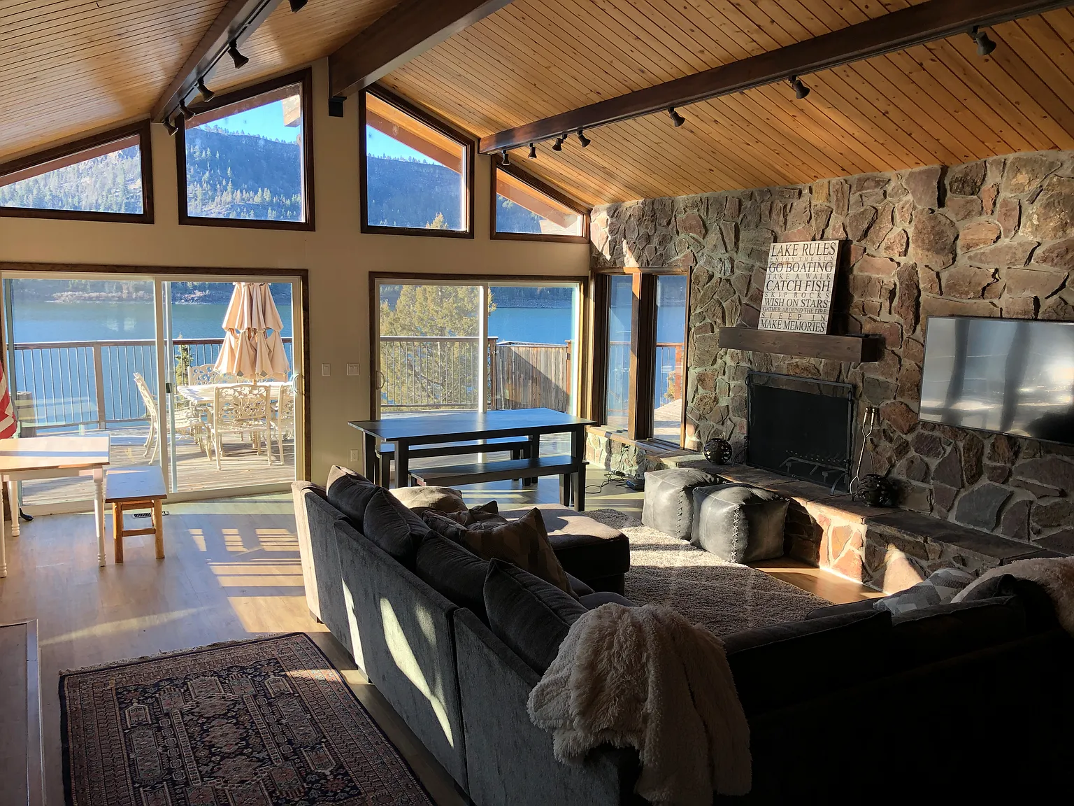 3 bed, 2088 sqft, $2,500 — Photo 2