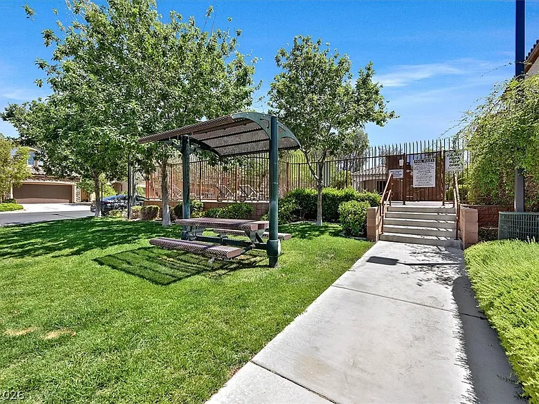 10187 Palazzo Marcelli Ct — Photo 25
