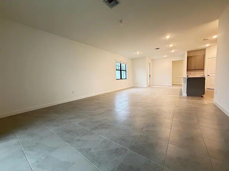 10755 NW Wilgrove Ln — Photo 12