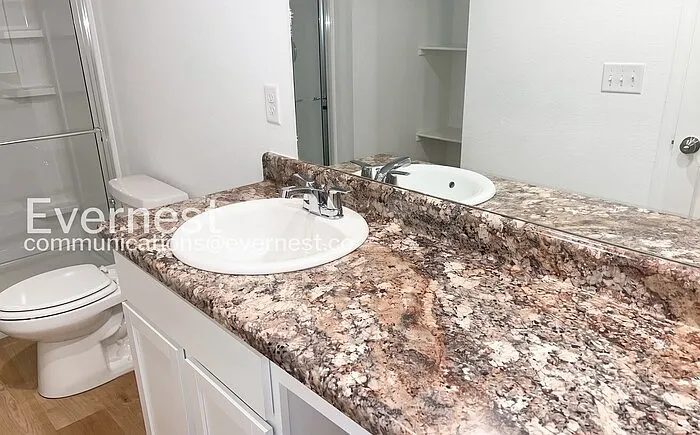 6681 Hollywood Ave — Photo 11