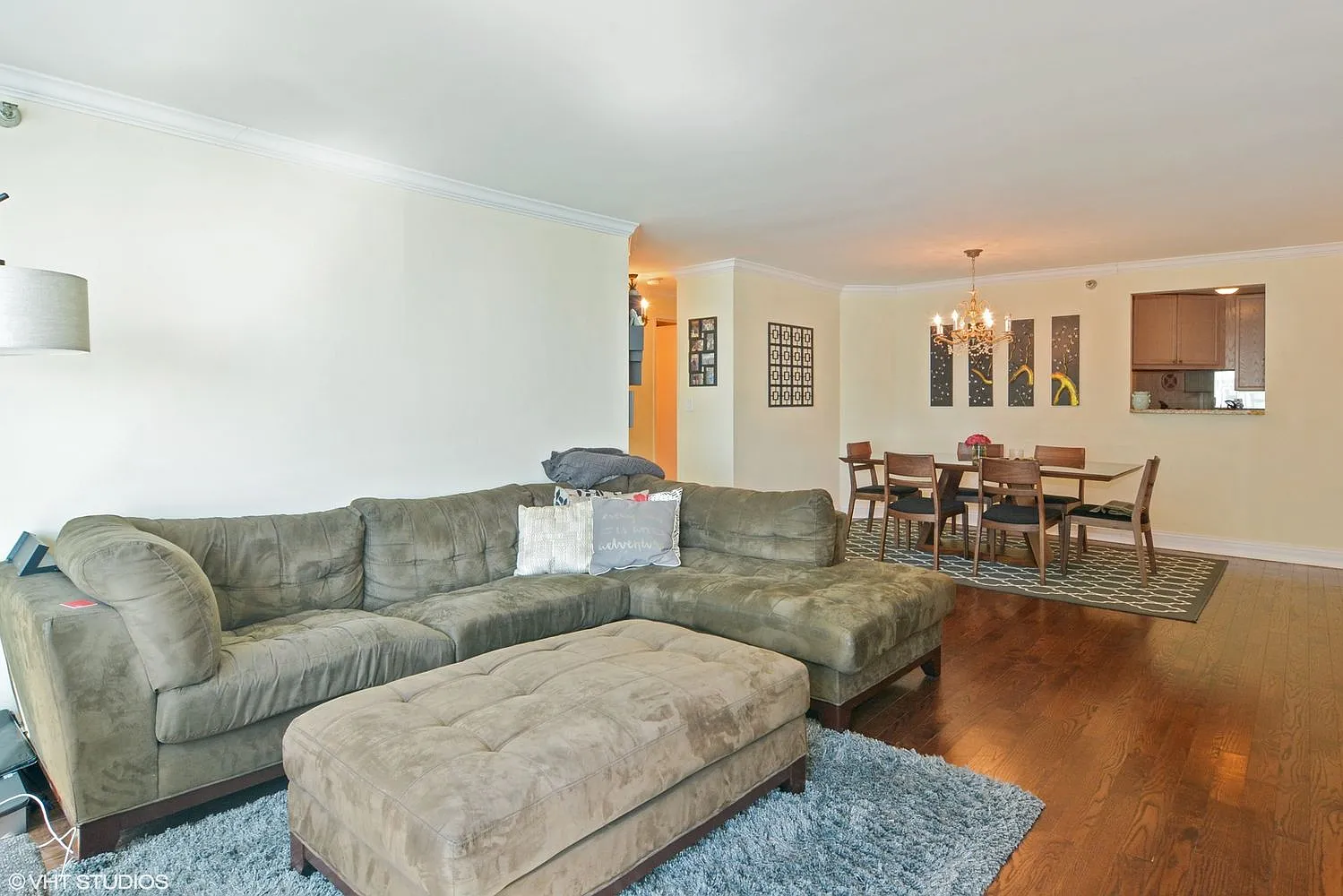 2 bed, 1250 sqft, $3,750 — Photo 2