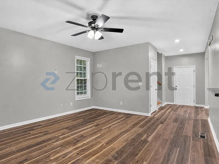 506 Waterford Rd NW — Photo 12