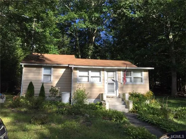 171 Lake Shore Dr, Shawangunk, NY 12566