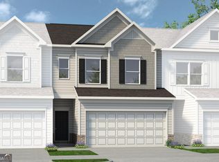 830 Crescent Dr, Riverdale, GA 30274