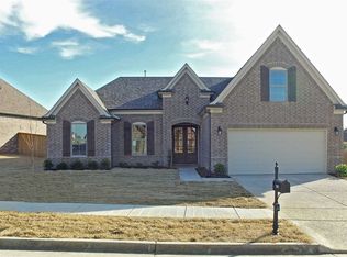 260 Whispering Ridge Dr, Oakland, TN 38060