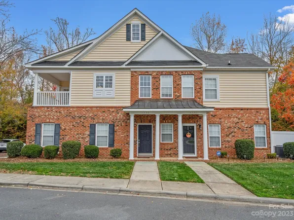 15329 Jade St, Charlotte, NC 28277
