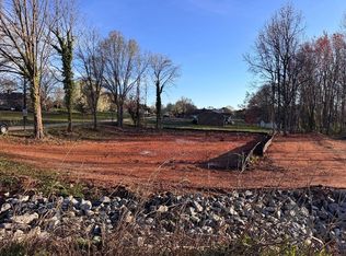 304 Shoreham Ln, Inman, SC 29349