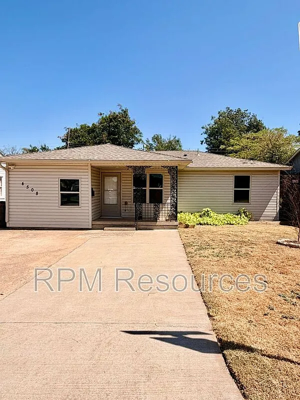 3 bed, 2.0 bath, 1135 sqft, $1,395 — Photo 1