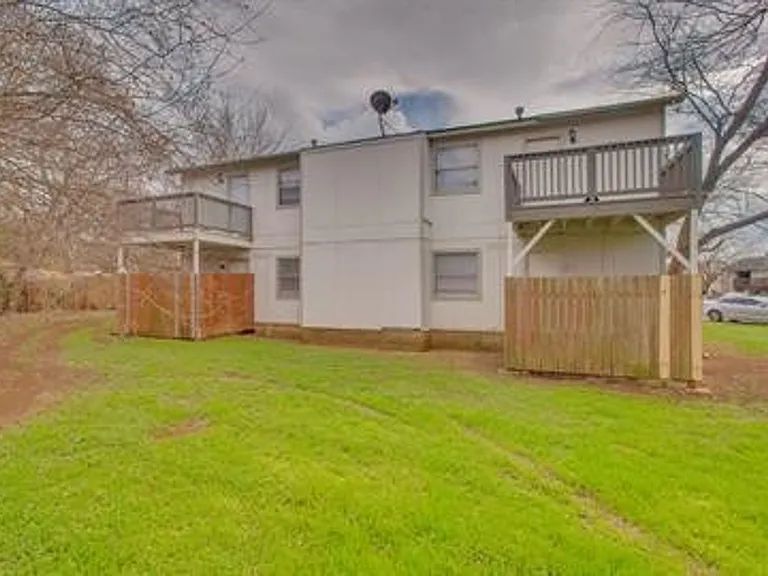 2310 Rachael Court — Photo 35