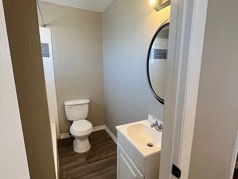 3236 Frankfort Ave #3 — Photo 8