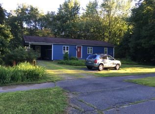 54 Longmeadow Dr, Amherst, MA 01002