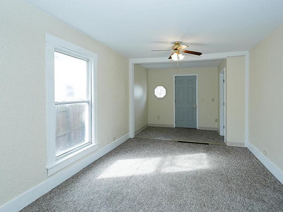 24 Bradford St-103
